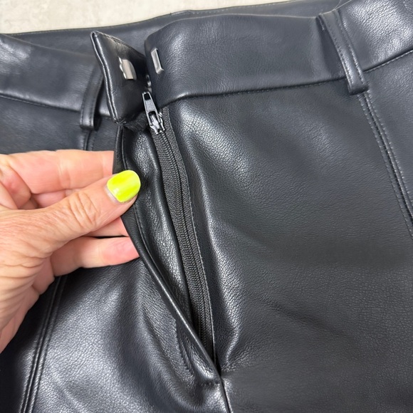 7 for all Mankind black faux leather wide leg crop pants - Picture 6 of 13